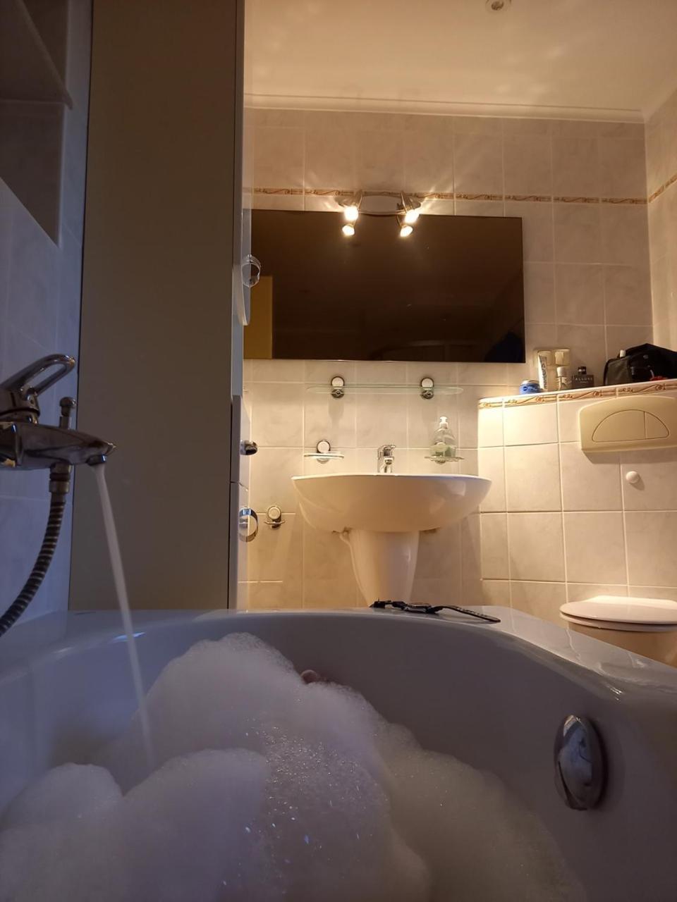 Ferienwohnung Leonie Mit Sauna Zinnowitz Exterior foto